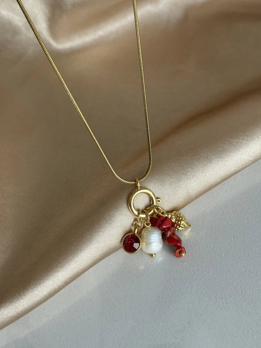 Mercan İnci Charm Kolye