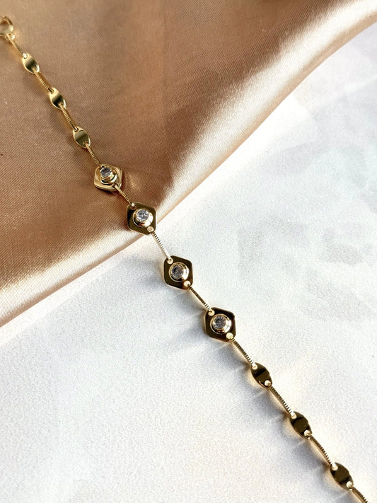 Asimetrik Taşlı Trend Bileklik 14 Ayar Serisi