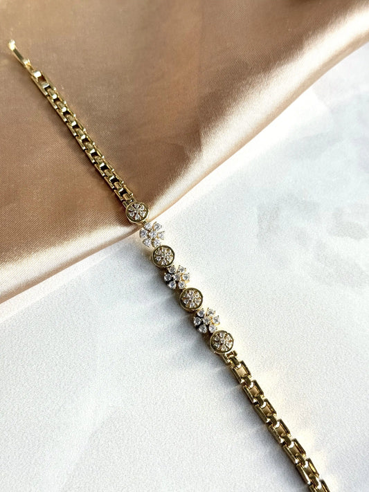 Yonca Taşlı Bileklik 14 Ayar Serisi