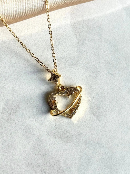 Taşlı Yıldızlı Kalp Kolye