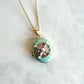 işlemeli Yeşil Madalyon Kolye